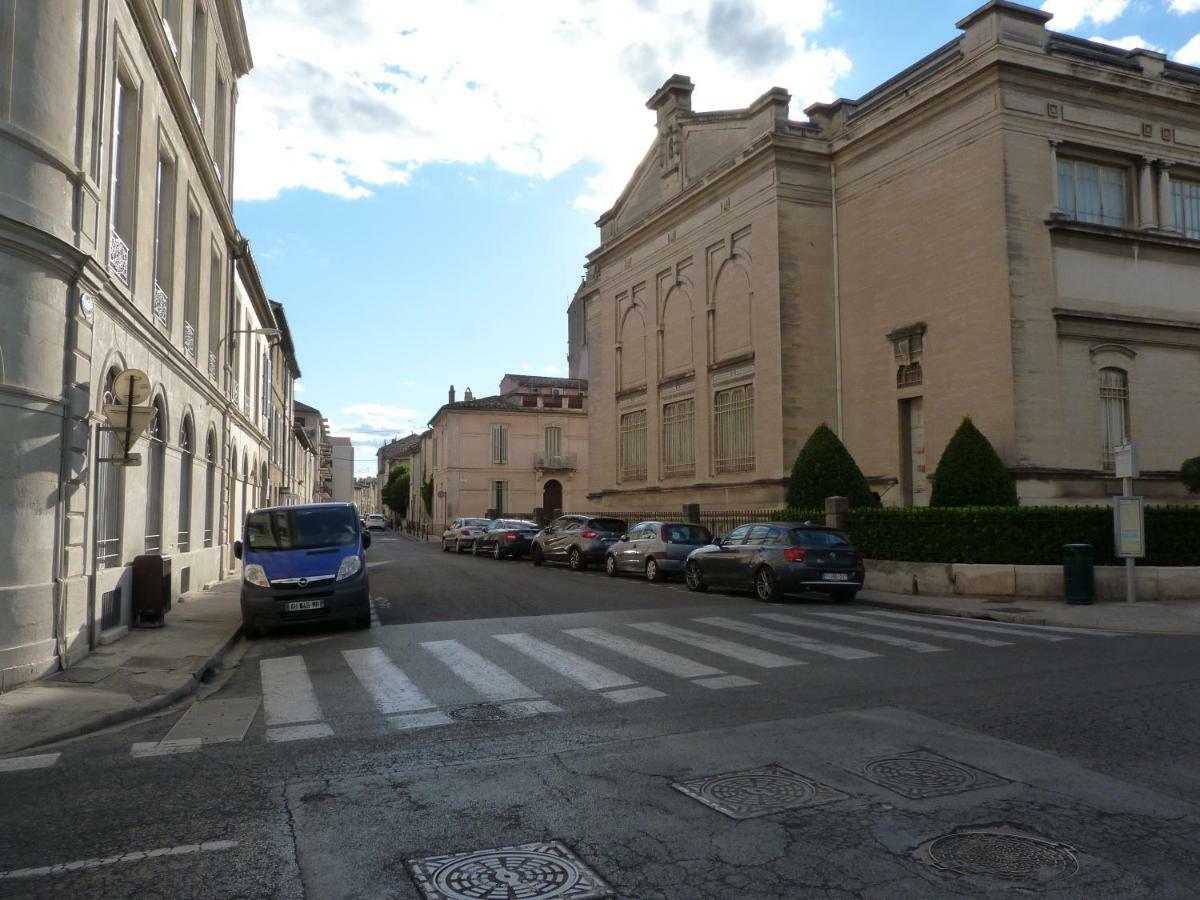 Appart Charme Arenes Nîmes Exteriör bild