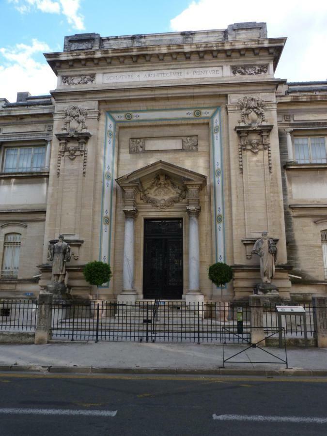 Appart Charme Arenes Nîmes Exteriör bild