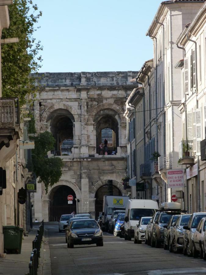 Appart Charme Arenes Nîmes Exteriör bild